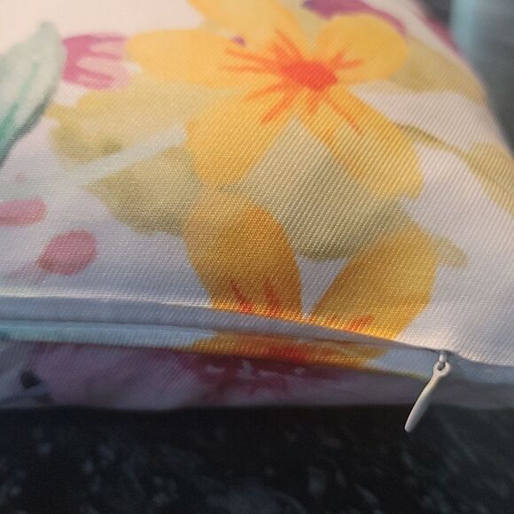 BRAND NEW MULTILOVELY FLORA HAPPY MOTHER'S DAY PILLOW - Picture 9 of 12